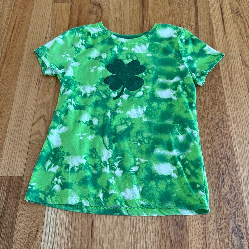 Green Tie-Dye Kids Shirt with Glitter Shamrock
